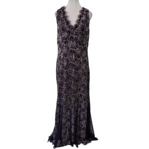 Elegant Purple Lace Maxi Dress